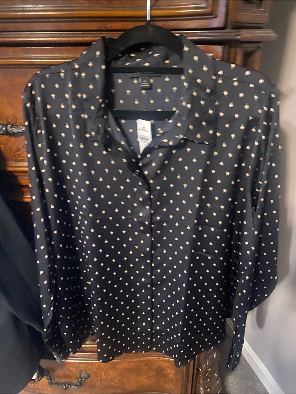 Ann Taylor button up essential blouse nwt